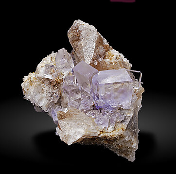 Fluorite with Calcite et Quartz.