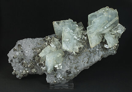 Baryte with Quartz, Pyrite and Galena.