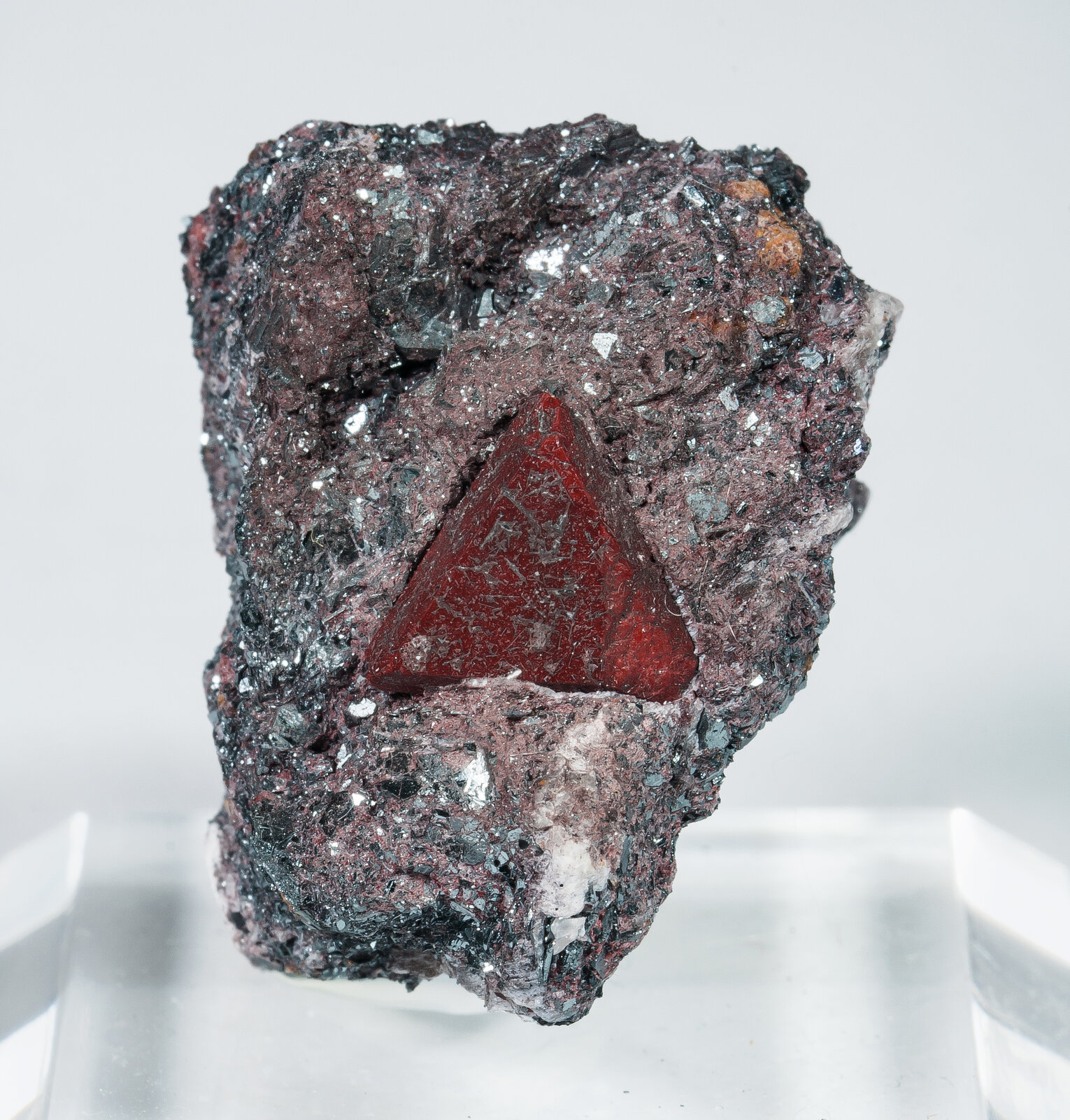 specimens/s_imagesAP5/Zunyite-MJX7AP5f.jpg