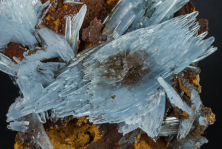 Baryte with limonite. 