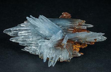 Baryte with limonite. Side