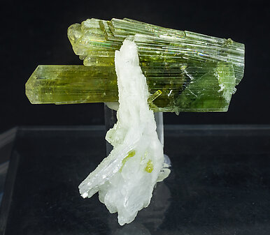 Elbaite with Albite.