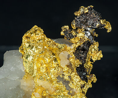 Gold with Quartz and Sphalerite. 