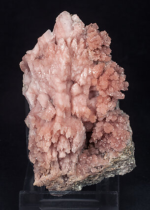 Quartz (variety rose quartz).