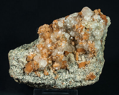 Heulandite (Series) with Calcite.