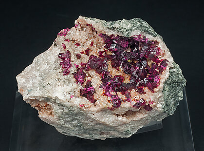 Roselite with Calcite. 