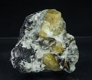 Scheelite with Quartz and Calcite. Side