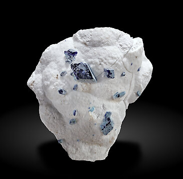 Henmilite coated by Calcite and on Olshanskyite. Photo: Joaquim Callén