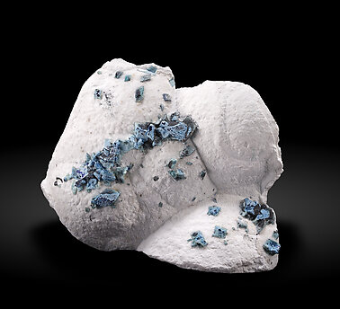 Henmilite coated by Calcite and on Olshanskyite. Photo: Joaquim Calln