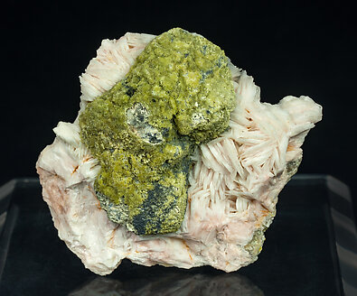 Mimetite with Galena and Baryte. 