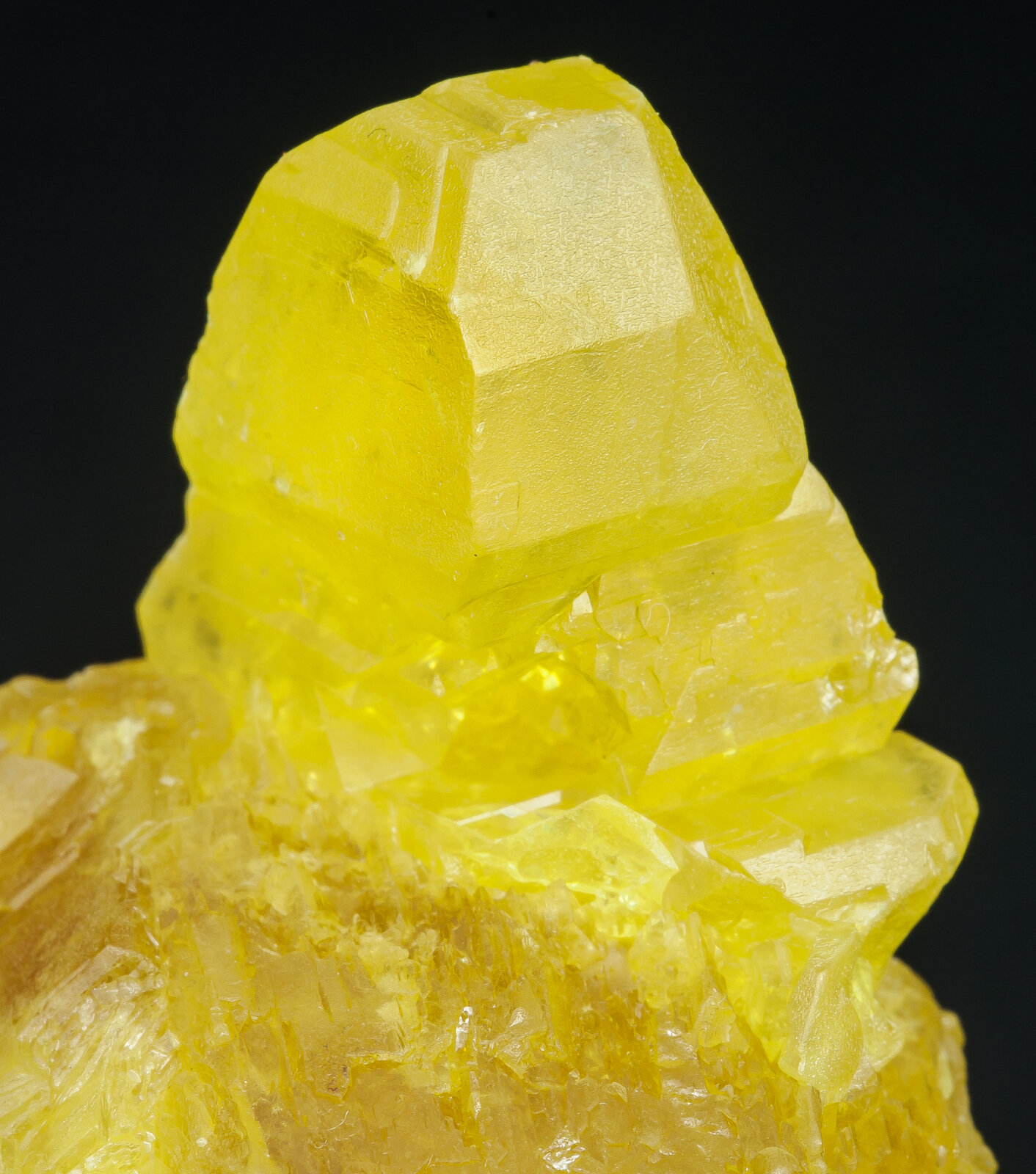 specimens/s_imagesAP8/Sulphur-JZM47AP8d.jpg