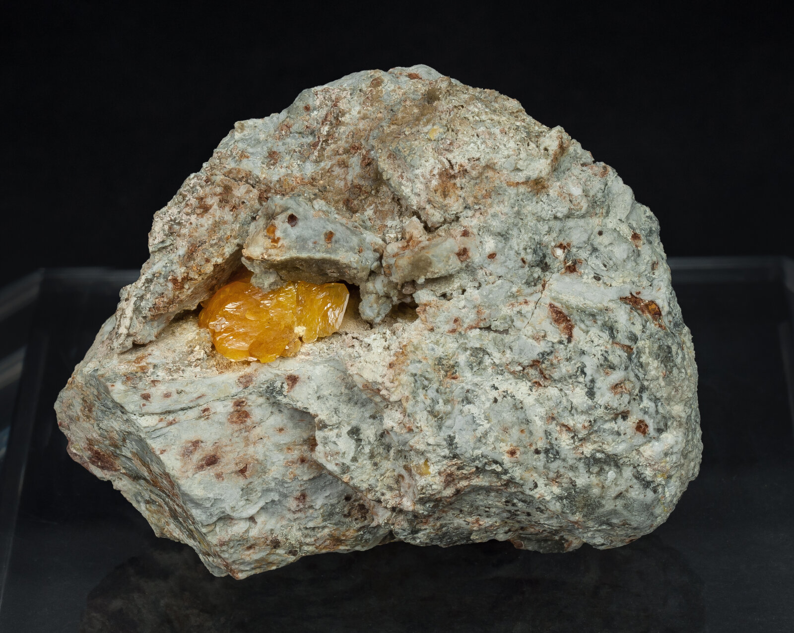 specimens/s_imagesAP8/Wulfenite-JBL26AP8f.jpg