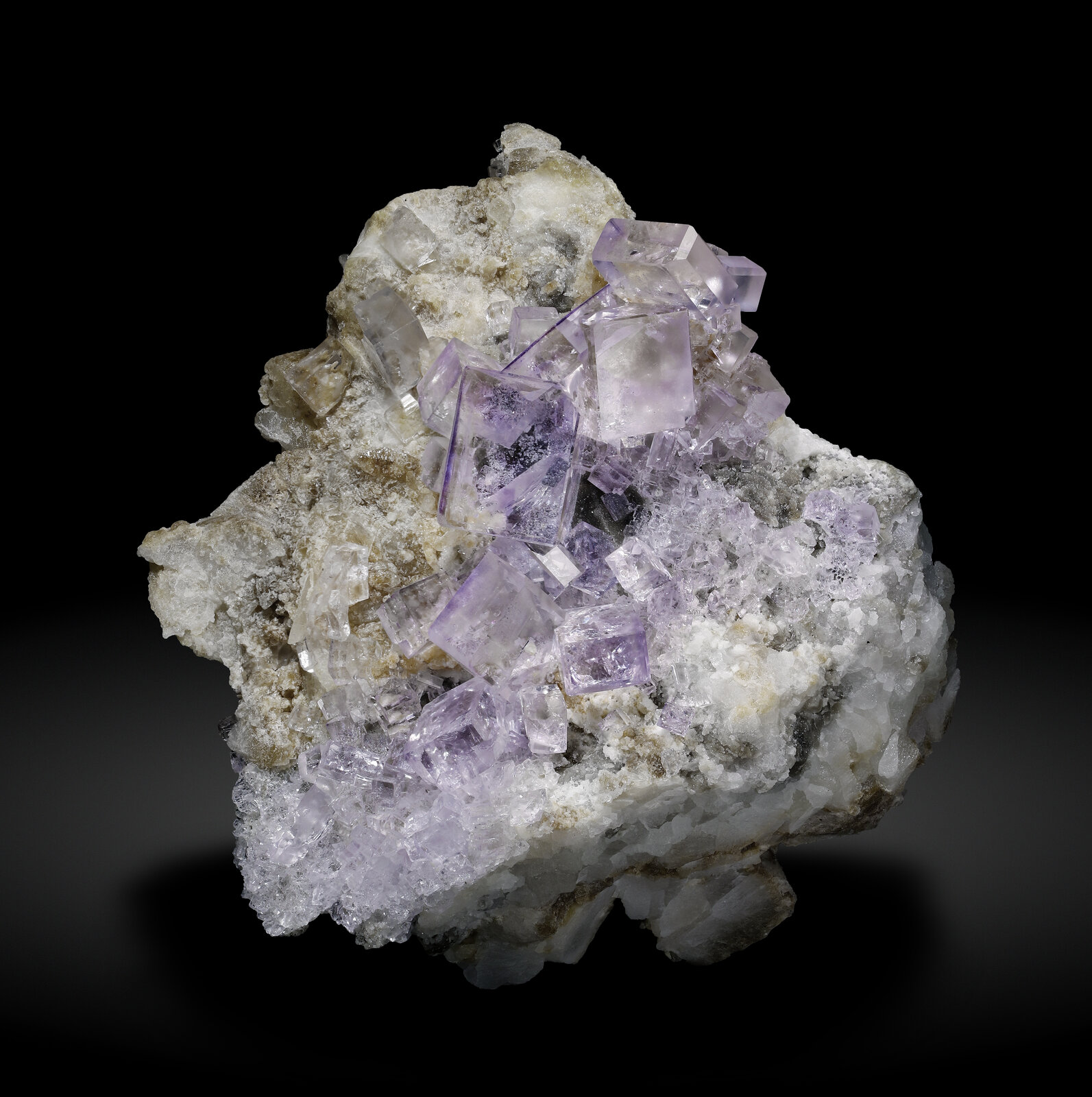 specimens/s_imagesAP9/Fluorite-NBR73AP9_3680_f.jpg