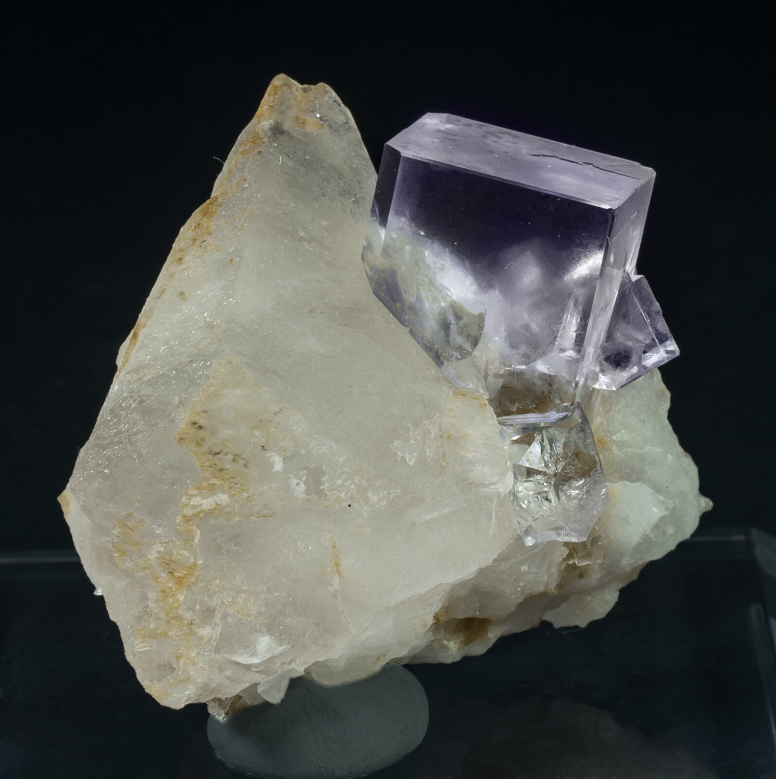 specimens/s_imagesAP9/Fluorite-NRB56AP9s.jpg