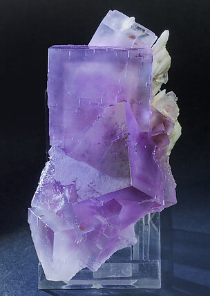 Fluorite with Baryte. Light behind