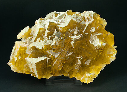 Fluorite with Baryte and Quartz.