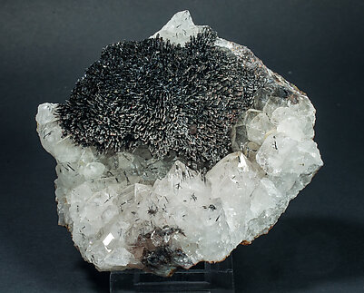 Goethite with Quartz. 