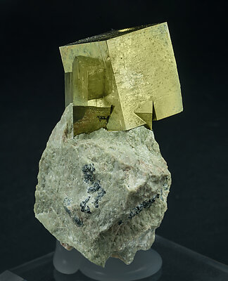 Pyrite. Side