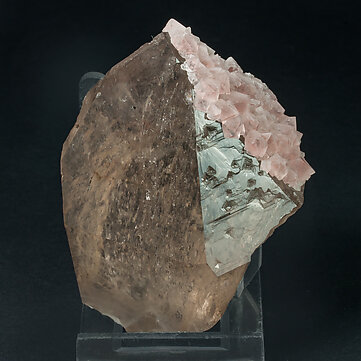 Fluorite (octahedral) with Quartz (variety smoky quartz). Side
