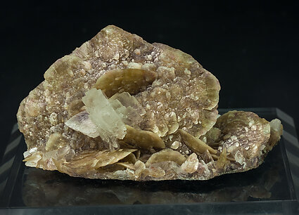 Siderite with Calcite. Rear