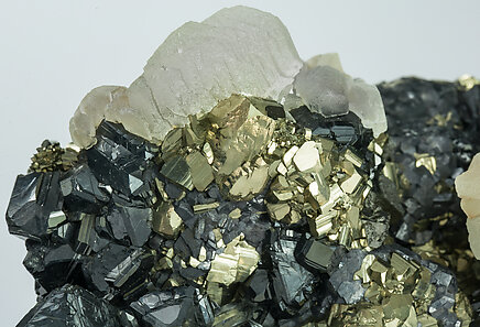 Pyrite with Sphalerite and Calcite. 