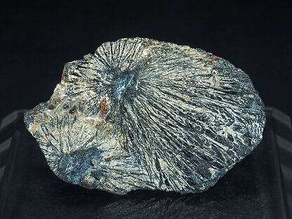 Tantalite-(Fe).