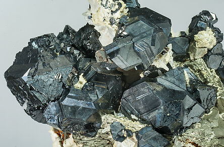 Sphalerite with Calcite, Quartz and Pyrite after Pyrrhotite. 