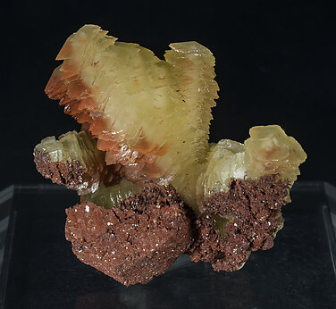 Calcite. Rear