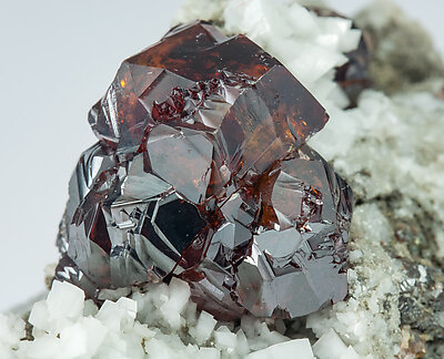 Sphalerite with Dolomite and Calcite. With filtered light