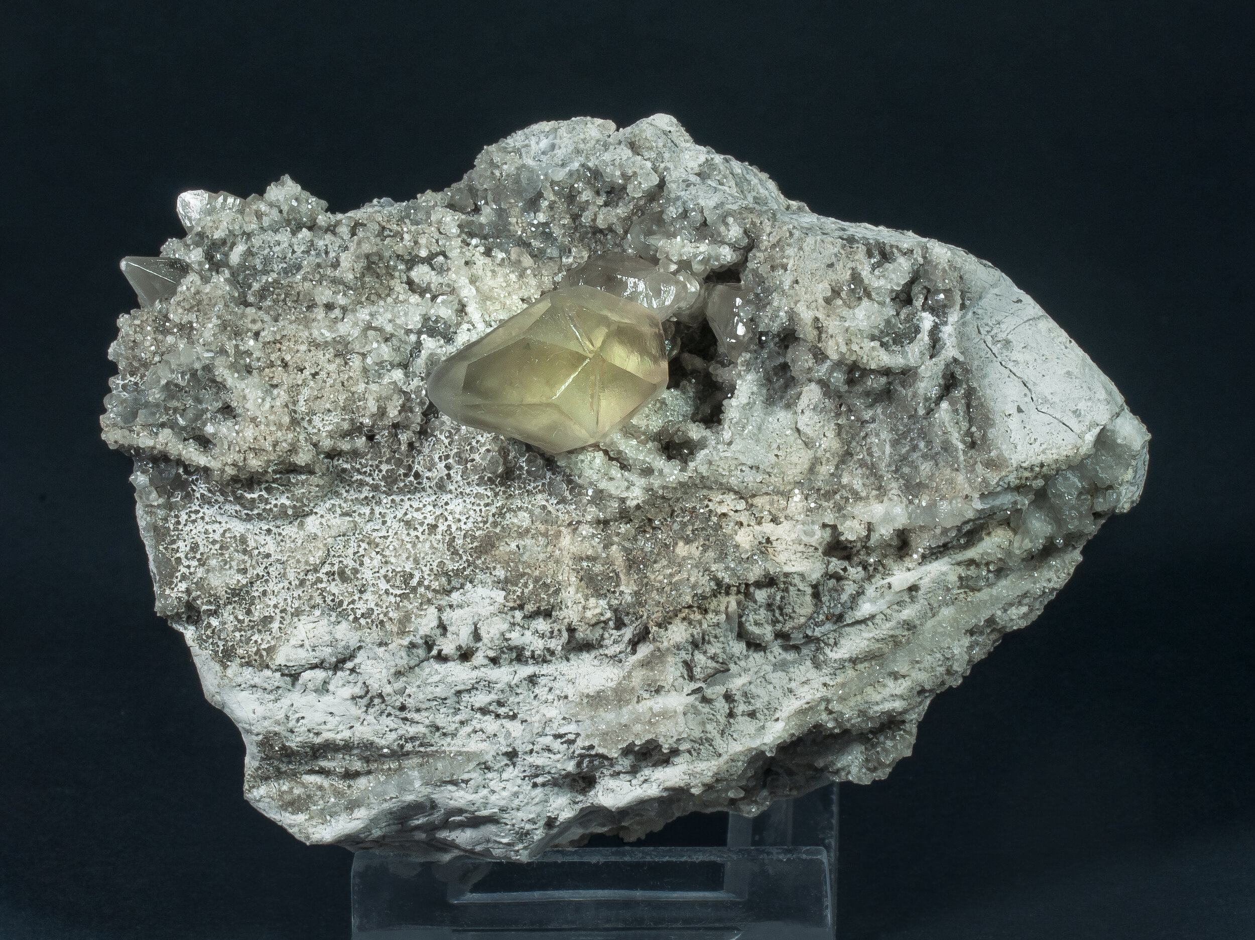 specimens/s_imagesAQ0/Calcite-NRM14AQ0f.jpg