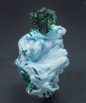 Kolwezite and Malachite after Co-rich Dolomite on Malachite and Chrysocolla after Baryte. Front