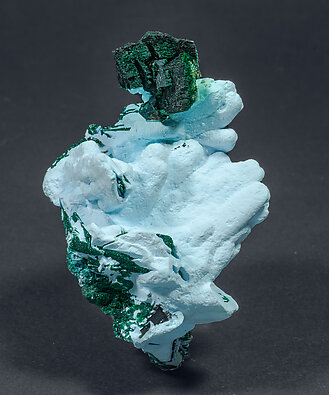 Kolwezite and Malachite after Co-rich Dolomite on Malachite and Chrysocolla after Baryte. Side