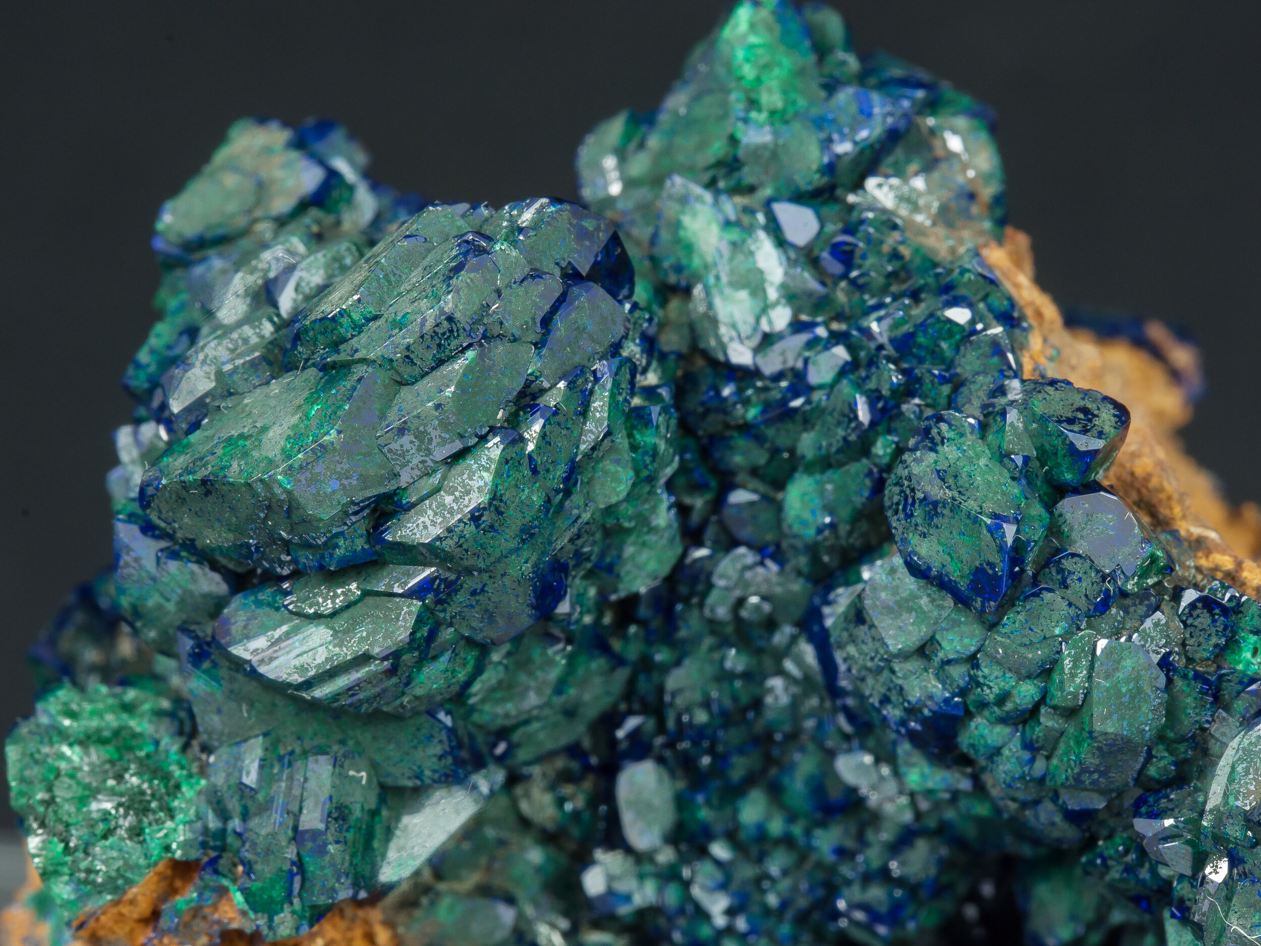 specimens/s_imagesAQ1/Azurite-EPX51AQ1d.jpg