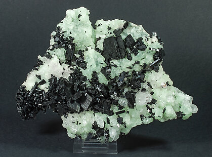 Babingtonite with Prehnite and Quartz. 