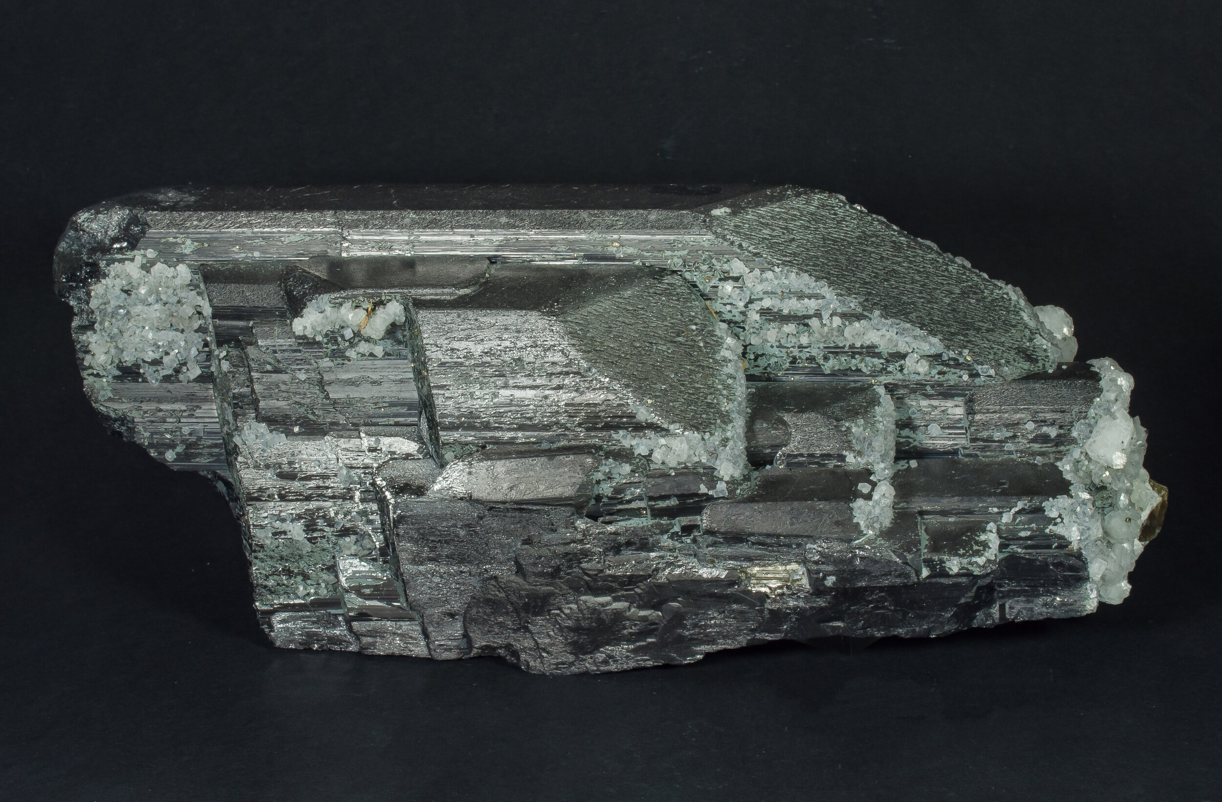 specimens/s_imagesAQ1/Ferberite-ETT37AQ1s.jpg