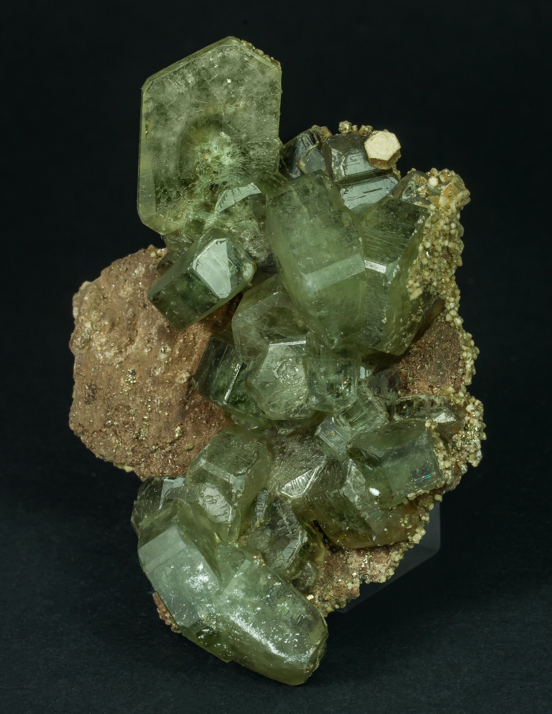 specimens/s_imagesAQ1/Fluorapatite-JFD245AQ1s2.jpg