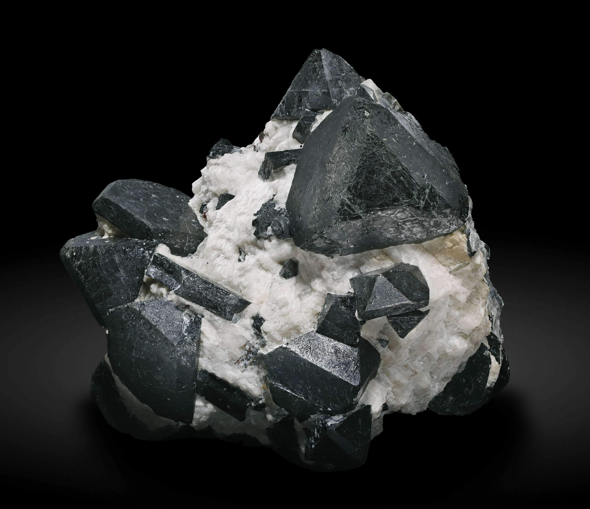 specimens/s_imagesAQ1/Franklinite-EJJ27AQ1_1692_f.jpg