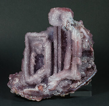 Quartz (variety amethyst) after Fluorite. 