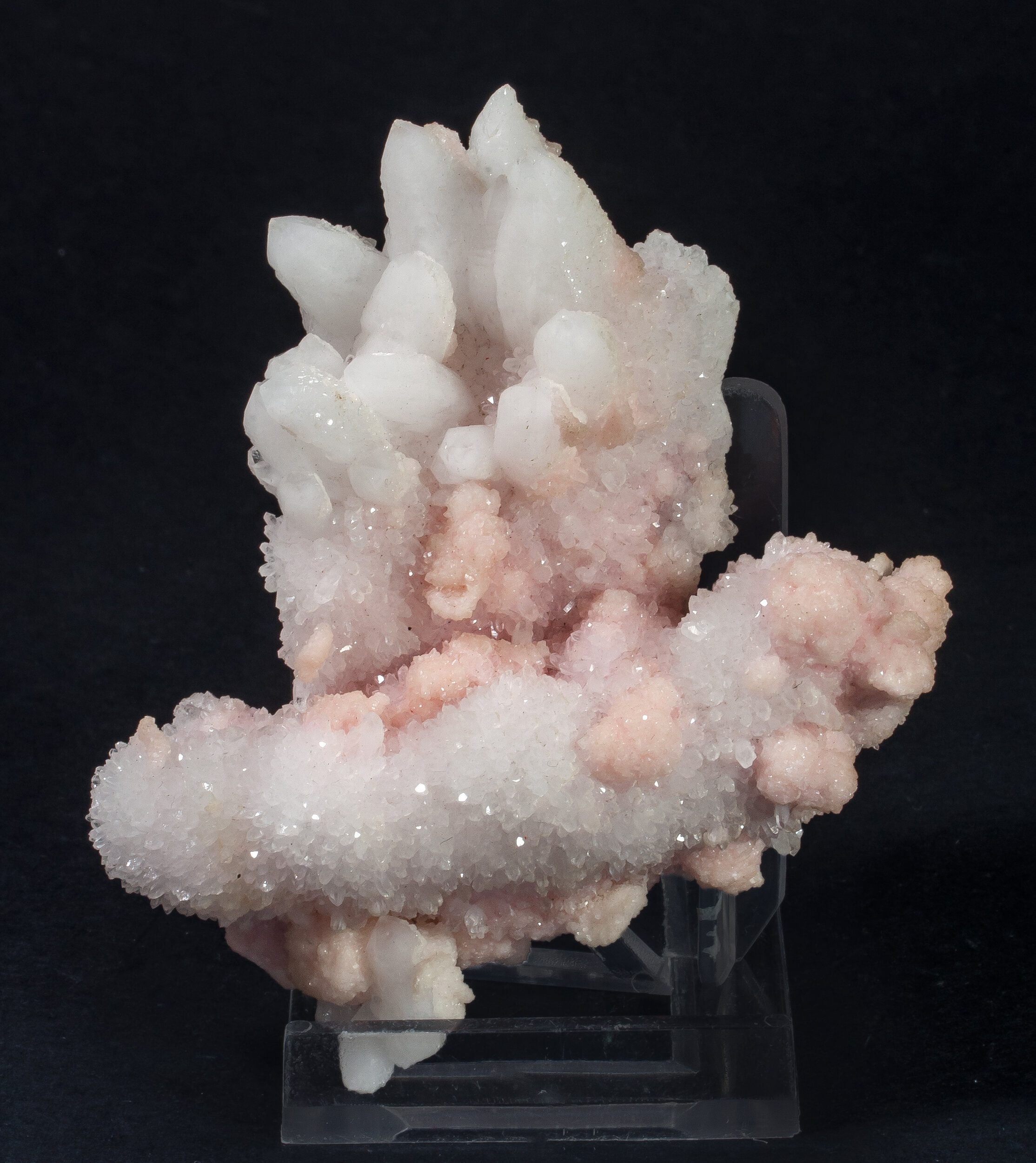 specimens/s_imagesAQ1/Rhodochrosite-RFX13AQ1f.jpg