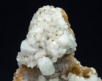Harmotome with Calcite. 