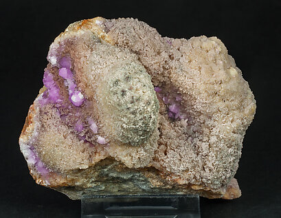 Talmessite with Calcite and Calcite (variety Co-bearing calcite). 