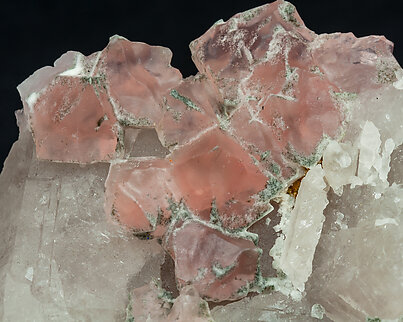 Fluorite (octahedral) with Quartz and Chlorite. 