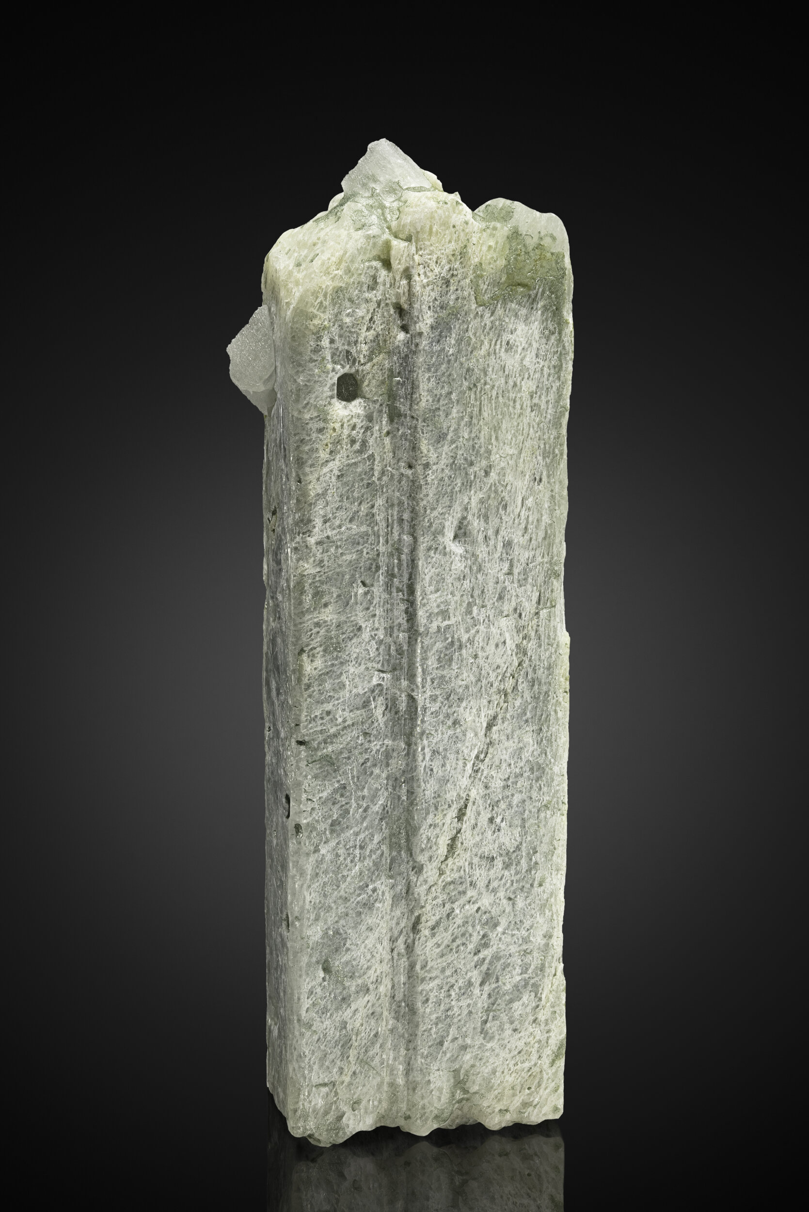 specimens/s_imagesAQ1/Wollastonite-TBA67AQ1_2023_0619_004_f.jpg