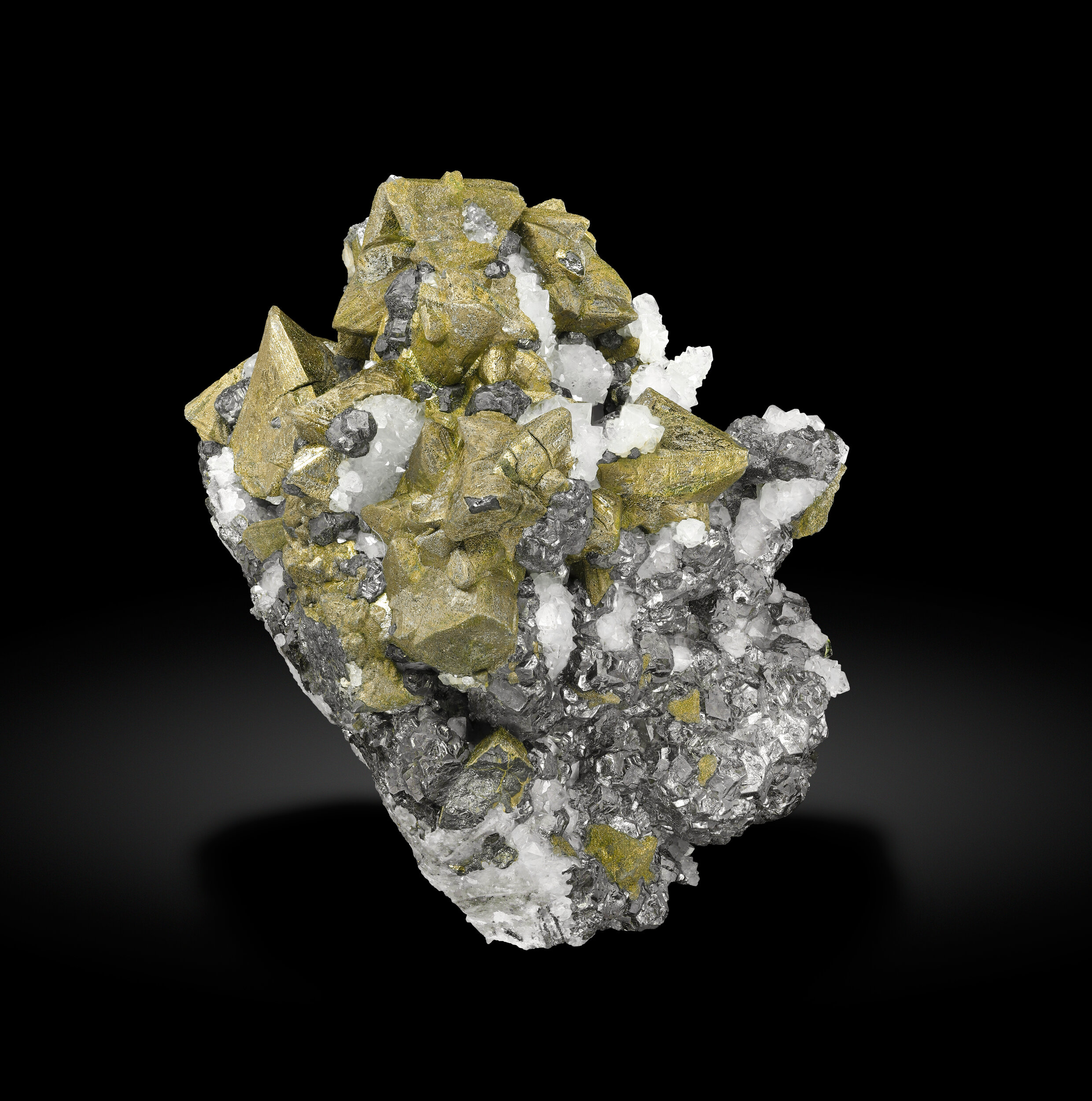 specimens/s_imagesCD2/Chalcopyrite-EBJ47CD2_0677_f.jpg