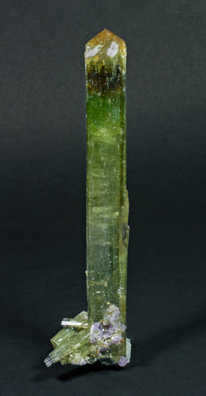 Elbaite with Albite (variety cleavelandite) and 'lepidolite'.