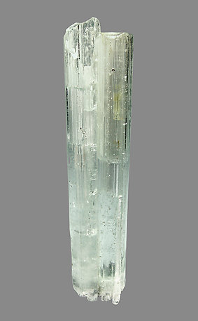 Doubly terminated Beryl (variety aquamarine). Front