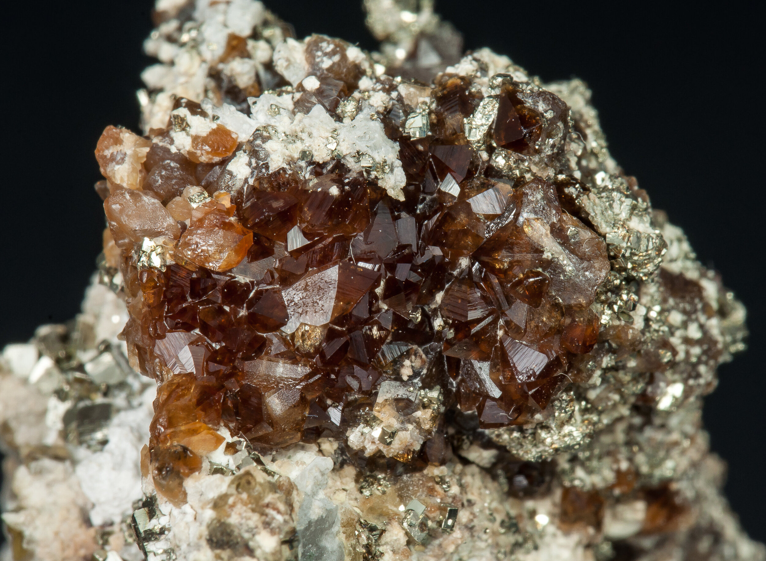 specimens/s_imagesCM/Andradite-22TRM65_d.jpg