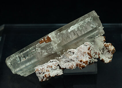 Aragonite. Side