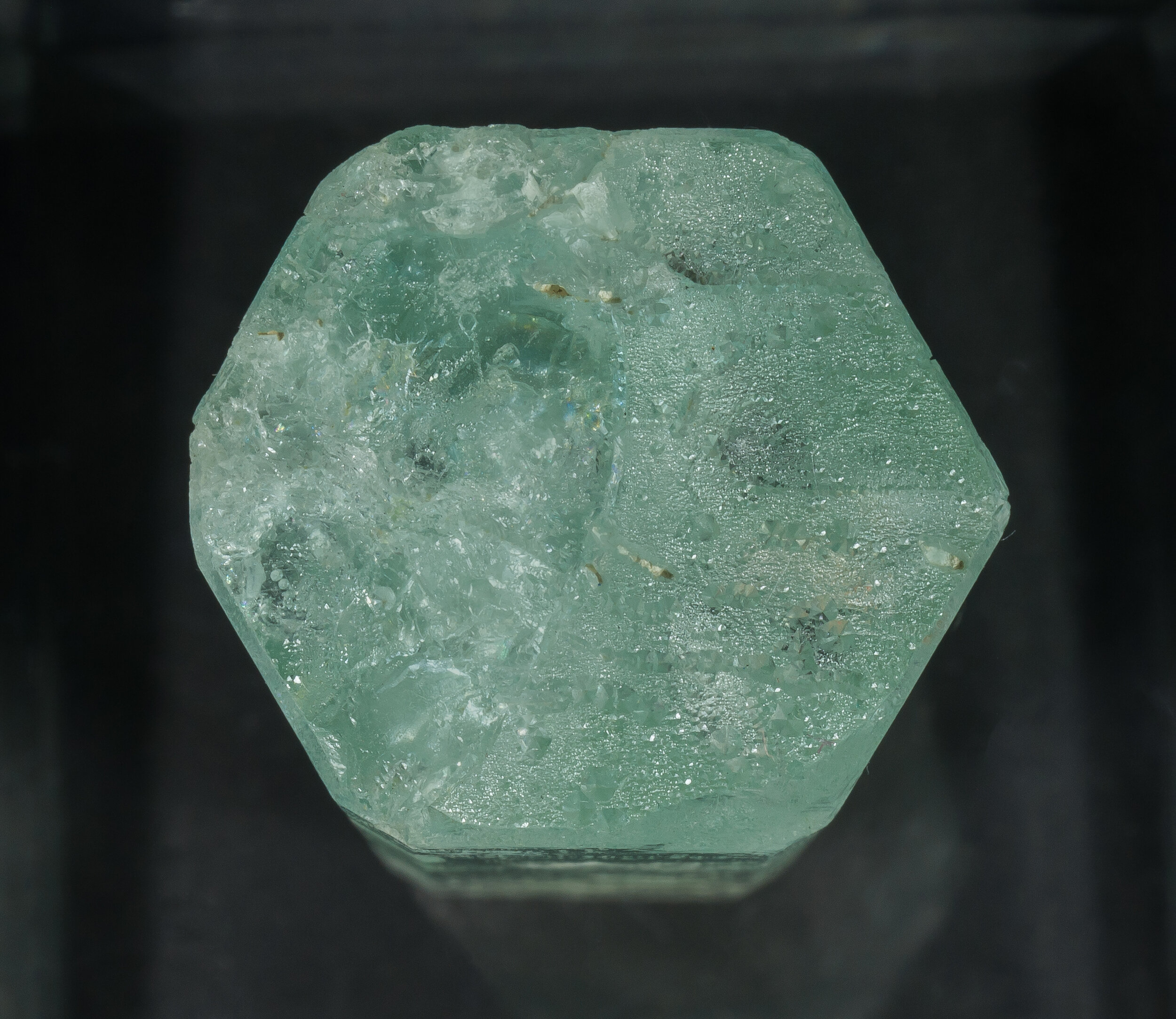 specimens/s_imagesCM/Beryl_aquamarine-17MM230_t.jpg