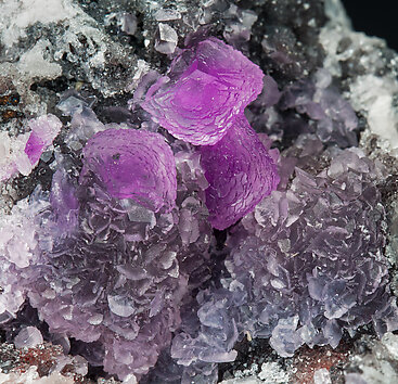 Calcite (variety Co-bearing calcite), Quartz. Detail